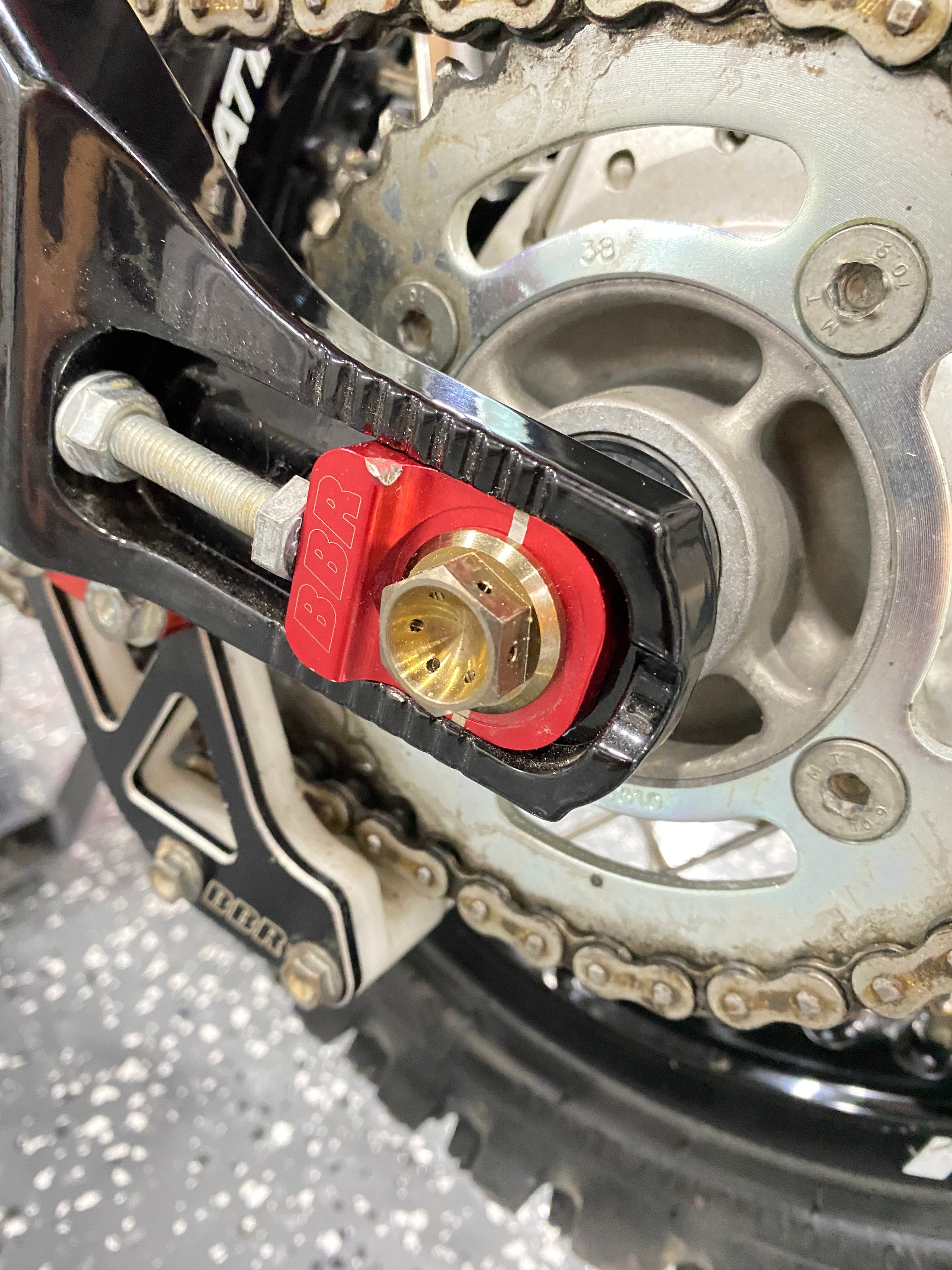 CRF110 Titanium rear axle for BBR A style swingarm - Factory Minibikes