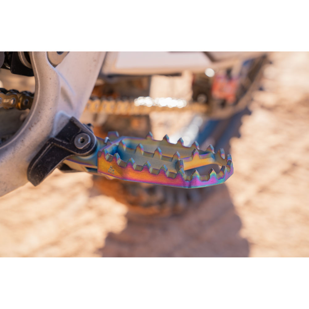 Tusk Blitz Titanium Moto Foot Pegs - Jet Fuel - YZ Style - Factory Minibikes