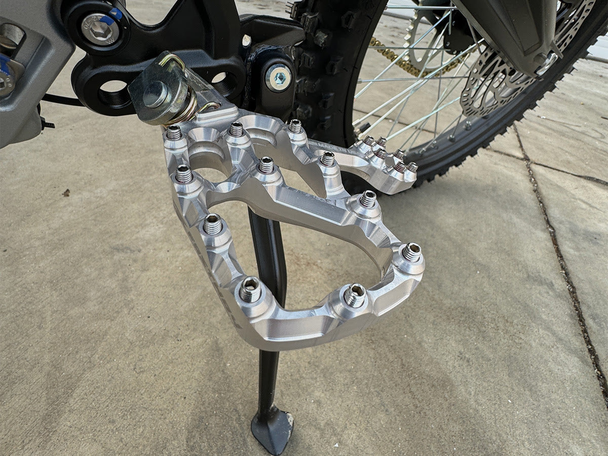 Fastway Evo Air Foot Pegs Kit - Talaria Sting / Surron LBX - Factory Minibikes