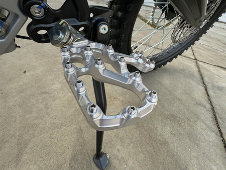 Fastway Evo Air Foot Pegs Kit - Talaria Sting / Surron LBX - Factory Minibikes