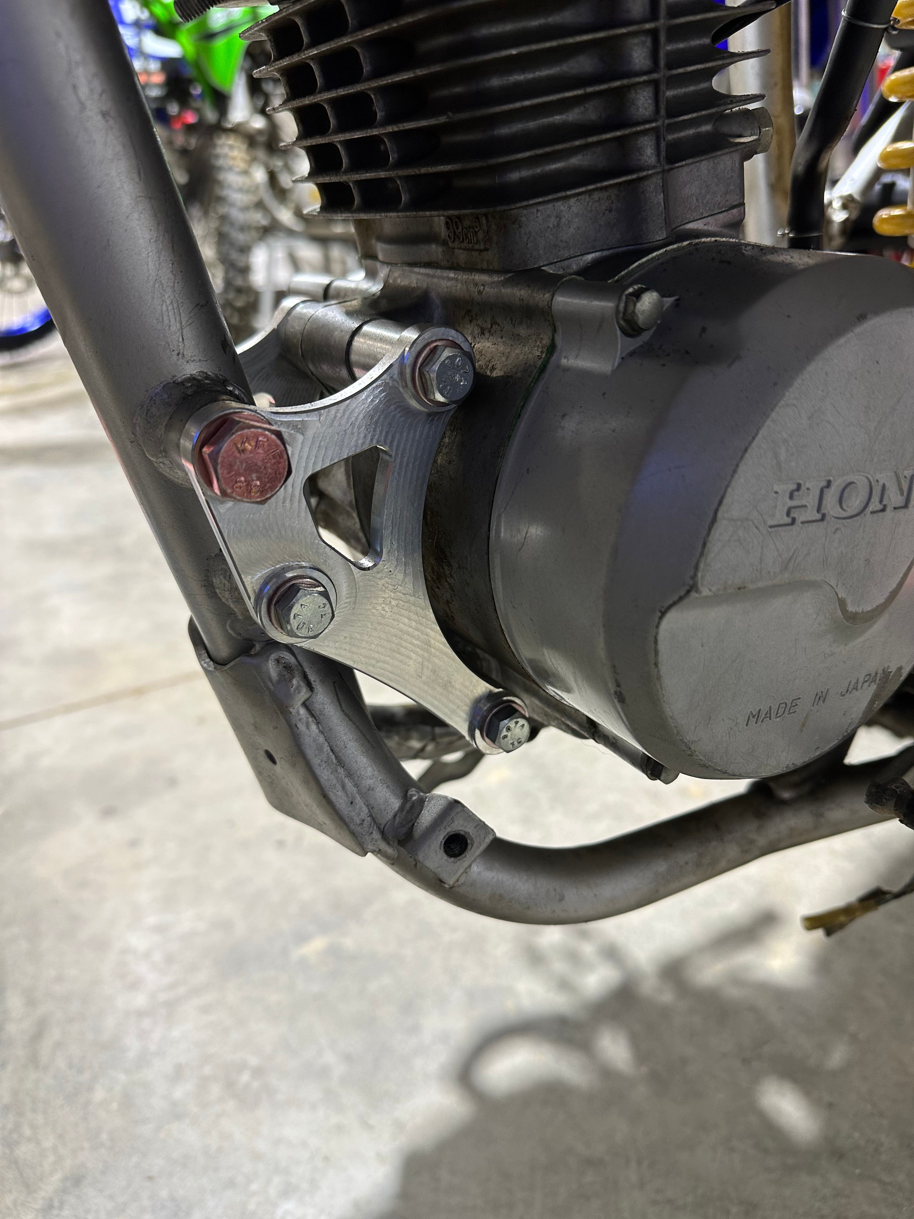 DFMX XR/CRF100 Engine Mount Conversion Brackets for the CRF150R Chassis - Factory Minibikes